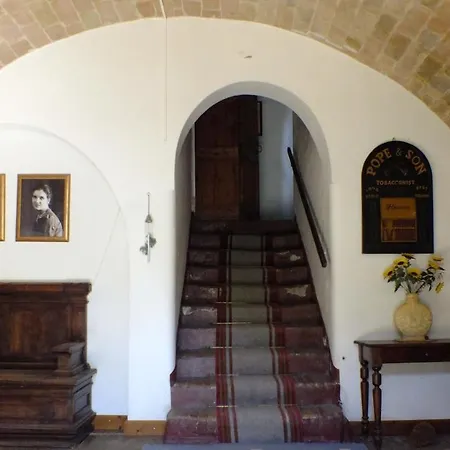 Monti In The Old Winery Osimo